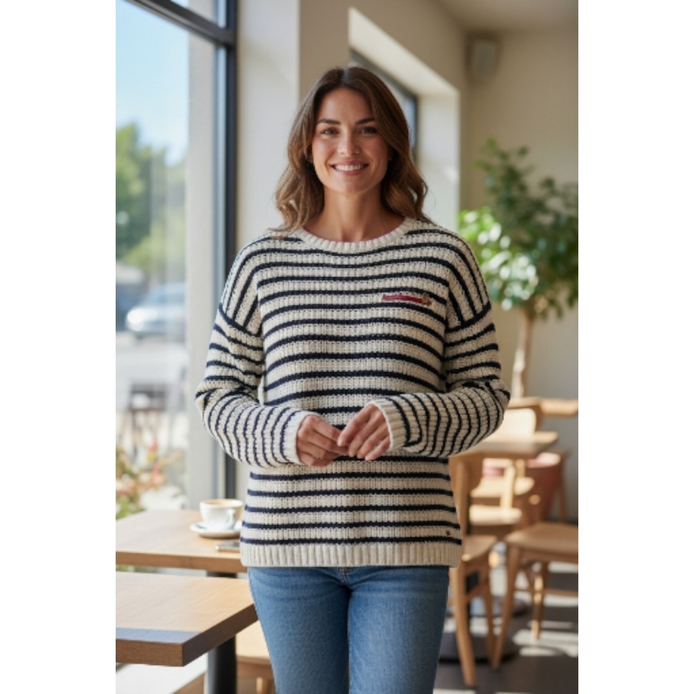 Tommy Hilfiger Women's Large Knit Long sleeve sweater Navy Blue Stripe